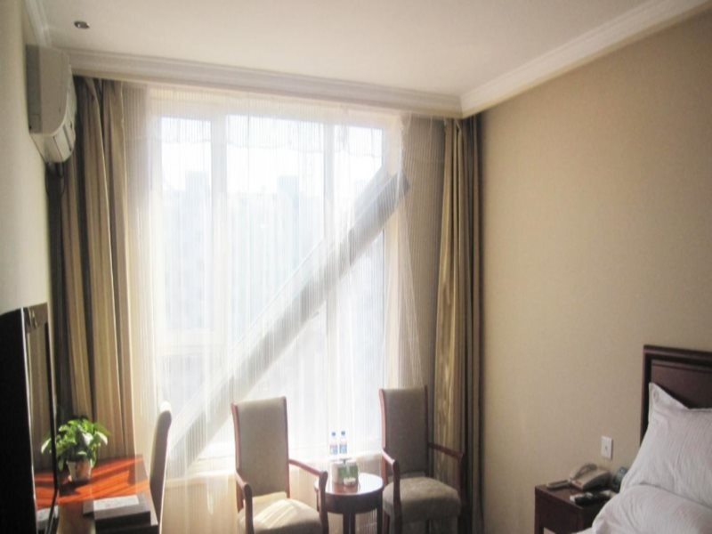 Лянфан: Greentree Inn Bazhou Shengfang Bus Station Shell H