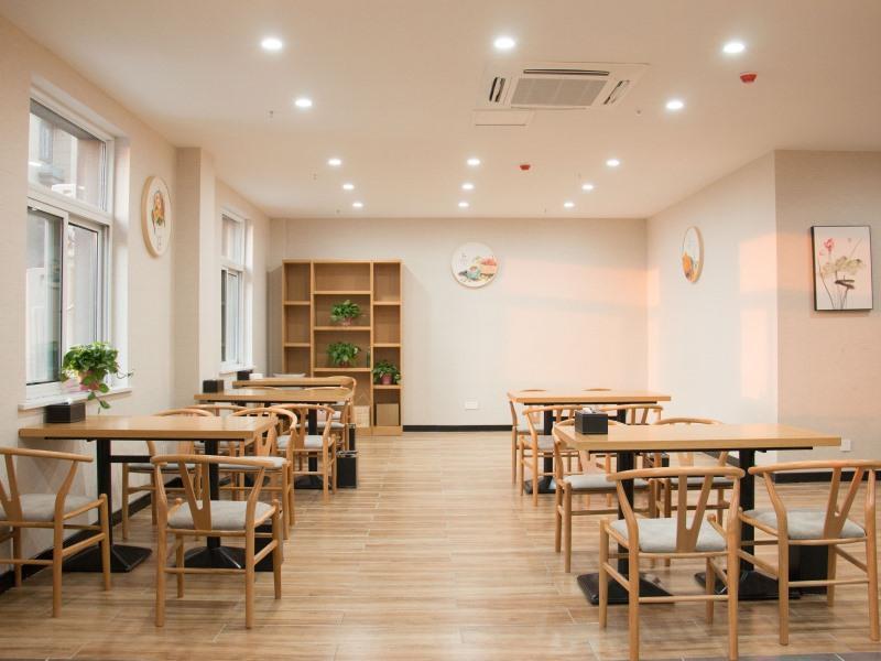 Ляньюньган: GreenTree Inn Guannan County Xinguan North Road Ex