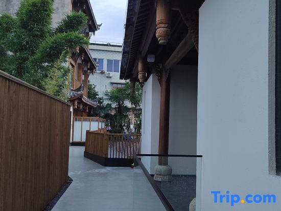 Мэйшань: Hongyabiexuan Zen Yi Yinsu (Liujiang Ancient Town Branch)