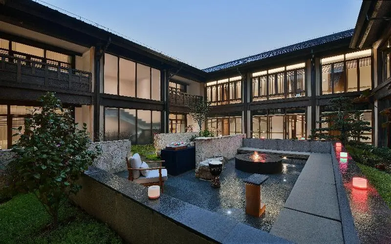 Нанкин: Blossom Hill Hotel Nanjing Lishui
