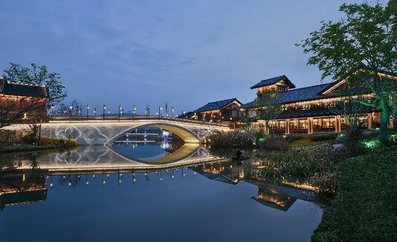 Нанкин: Blossom Hill Hotel Nanjing Lishui
