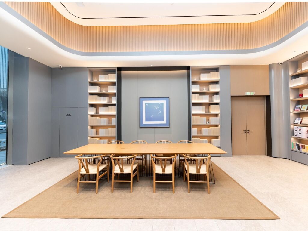 Нанкин: Ji Hotel Nanjing South Railway Station Square