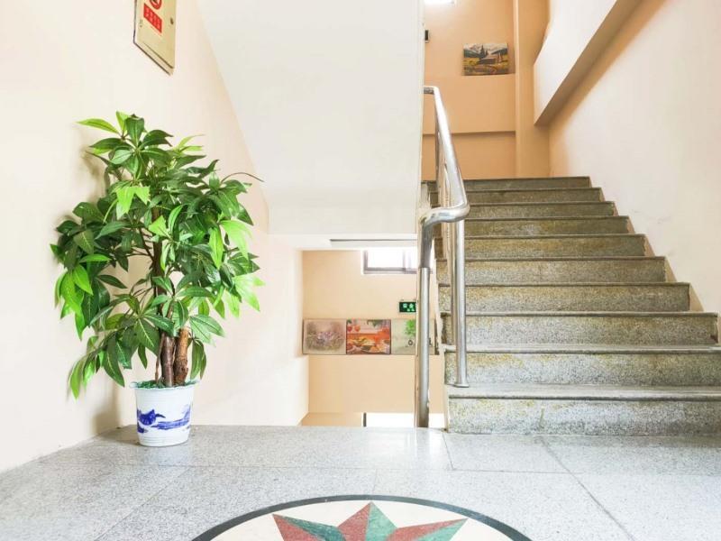Нанкин: Green Tree Inn Nanjing Zhongda Hospital Shizi Bridge Pedestrian Street