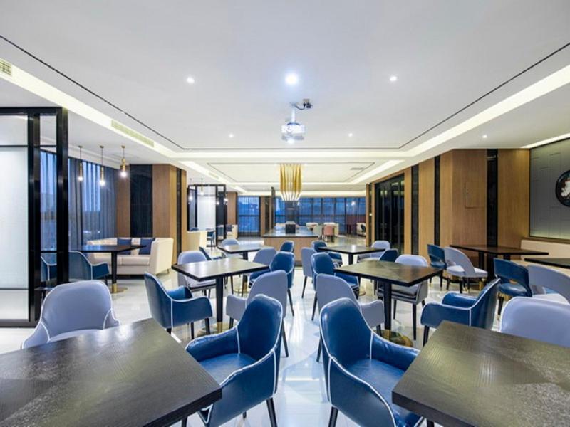 Наньтун: Отель Crystal Orange Hotel Nantong Xinghu 101 Square