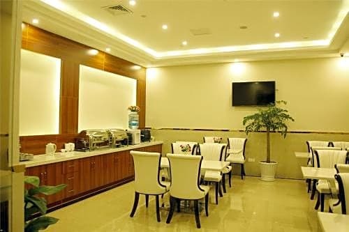 Наньтун: GreenTree Inn Nantong Zhangzhishan Town Deli Plaza Express Hotel