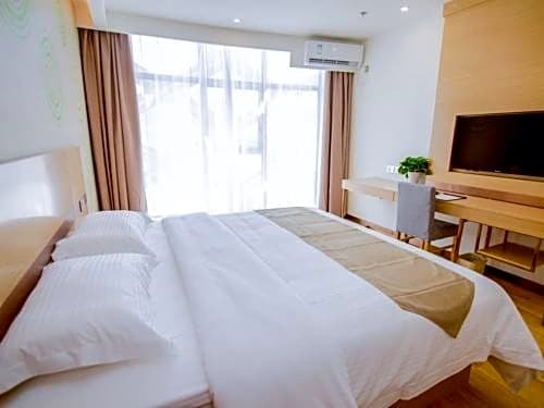 Наньтун: GreenTree Inn Nantong Zhangzhishan Town Deli Plaza Express Hotel