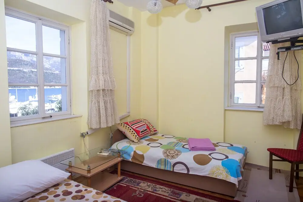 Будва: Apartments Old Town Aleksici