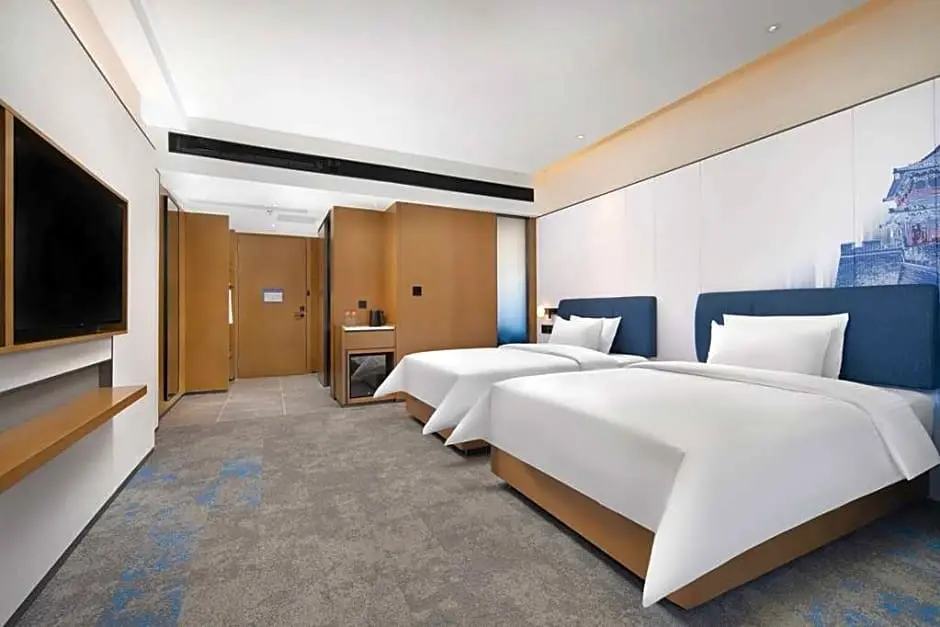 Вэйфан: Hampton by Hilton Qingzhou