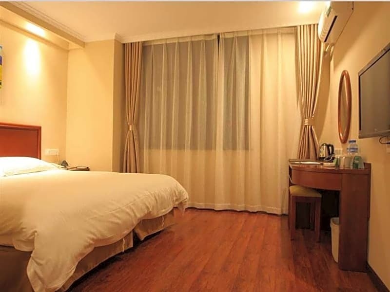 Сюйчжоу: GreenTree Inn Xuzhou High Speed Railway Station Express Hotel