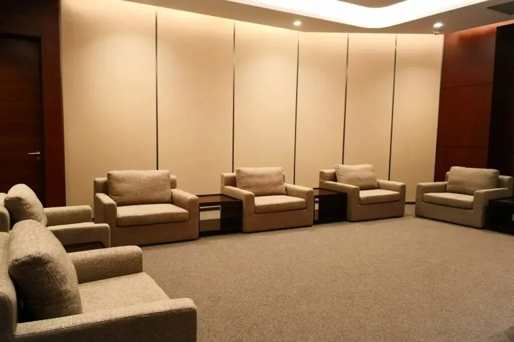 Циндао: Qingdao Haiyi Sailing Hotel