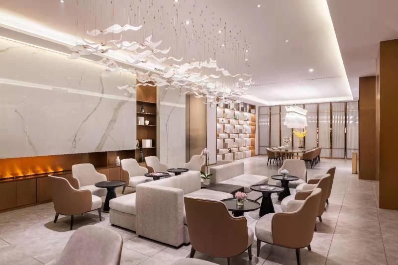 Циндао: Отель Crystal Orange Hotel Qingdao Mei Er Road Conventio
