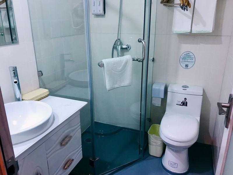 Циндао: GreenTree Inn Shandong Qingdao Jiaozhou Sanlihe Park Express Hotel