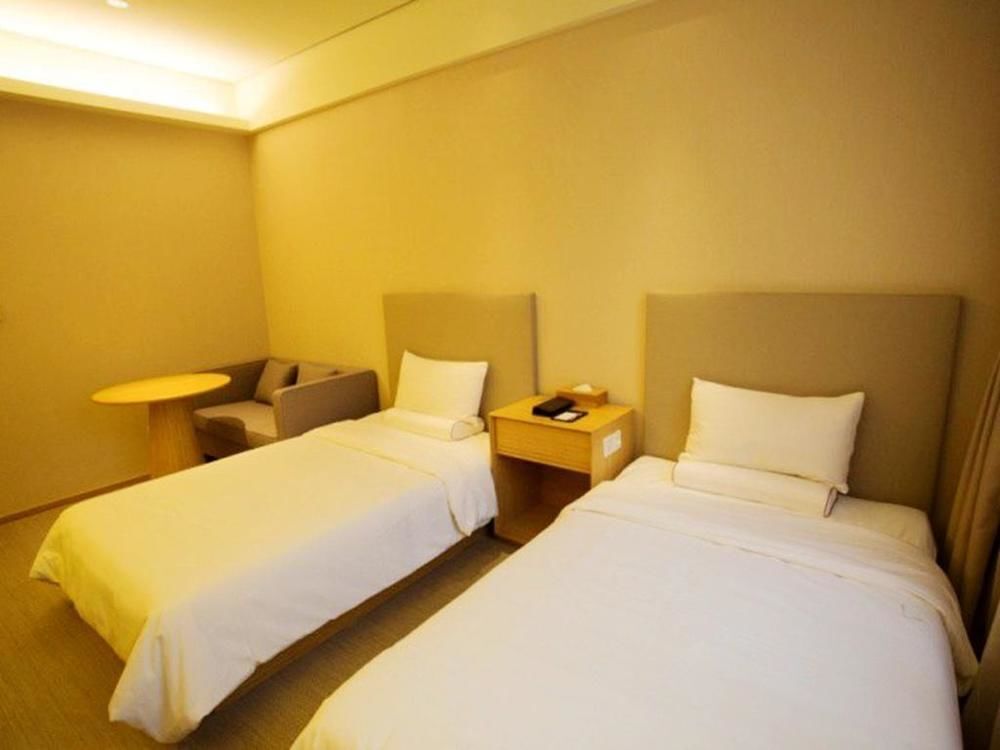 Тяньцзинь: Ji Hotel Tianjin Jinwan Square
