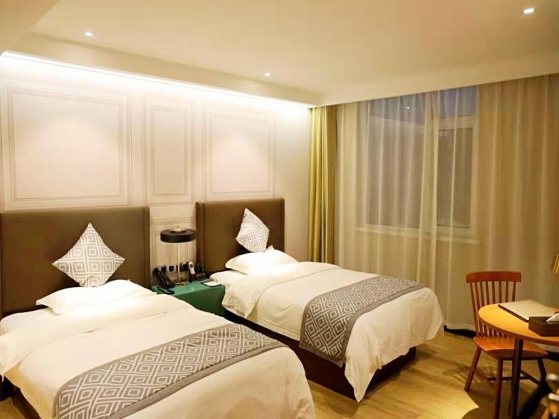 Жичжао: GME Rizhao Jinan Road Sun Plaza Hotel