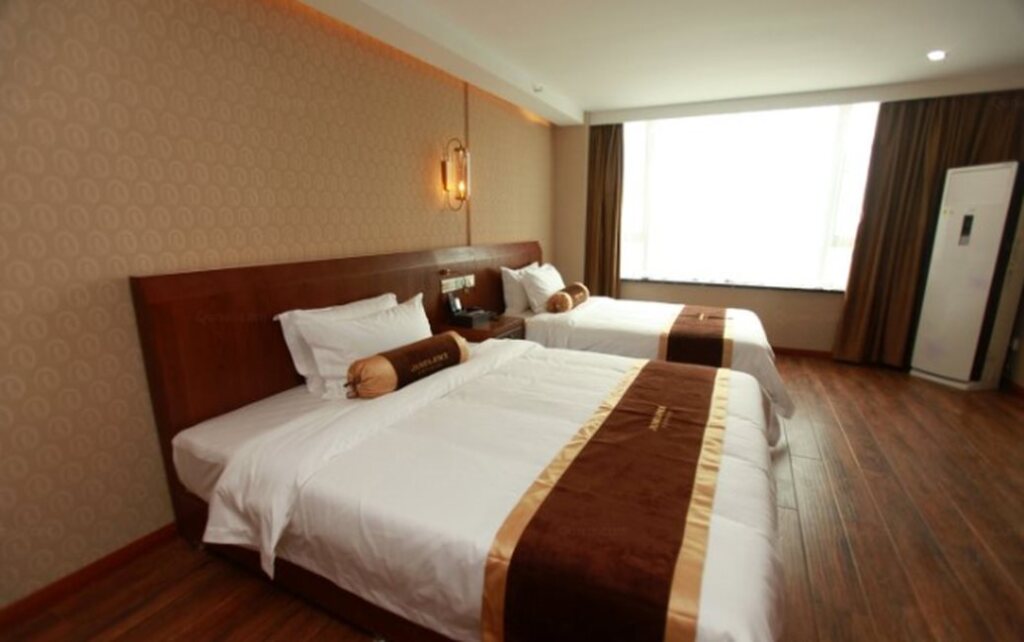 Чэнду: James Joyce Coffetel Hotel Chengdu Baicao Street Metro Station Branch