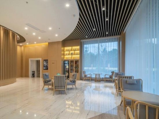 Сюйчжоу: Deep Sleep Xuzhou High Speed Railway Station East