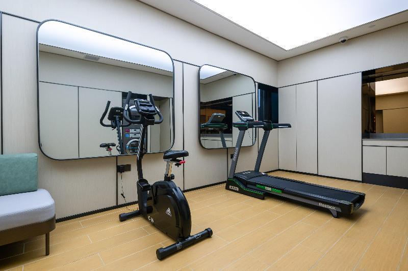 Шанхай: Ji Hotel (Shanghai Orient Yide City)