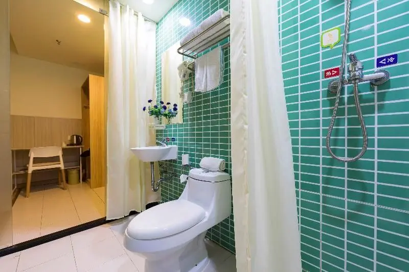 Шанхай: Hi Inn Shanghai Xinhongqiao