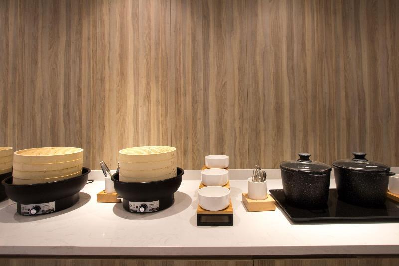 Шанхай: Hanting Hotel Shanghai Jinshajiang Road Metro Station