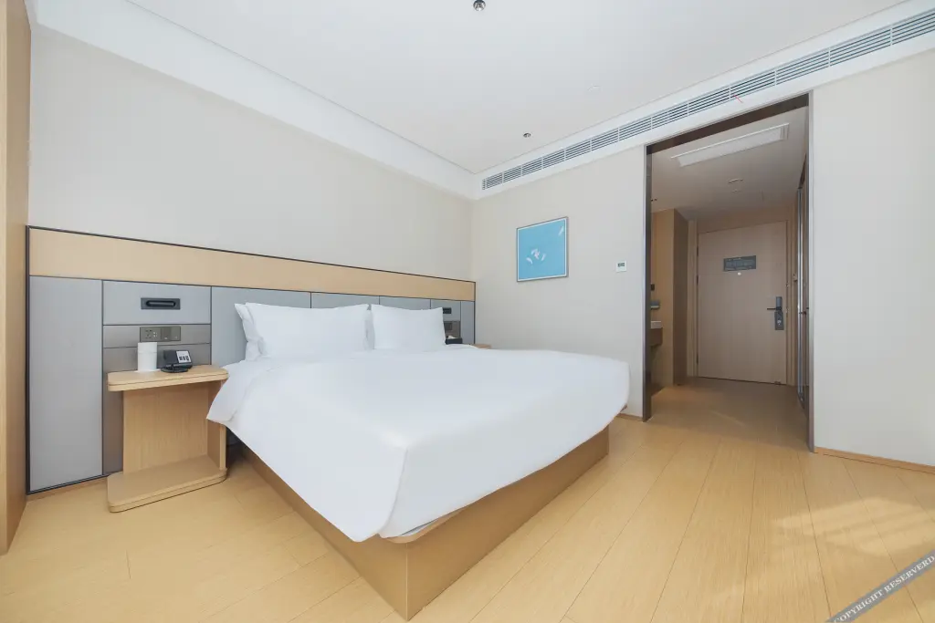 Шанхай: Ji Hotel (Shanghai Bao'an Road Subway Station Stor