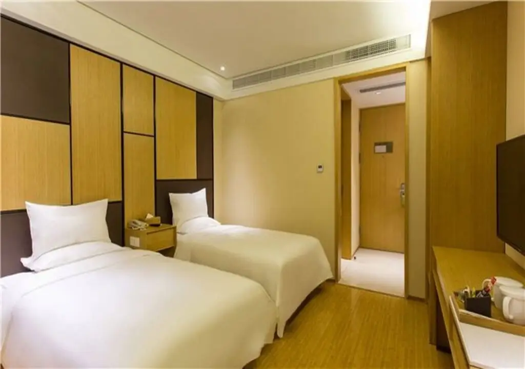 Шанхай: Ji Hotel (Shanghai Hongqiao International Exhibiti