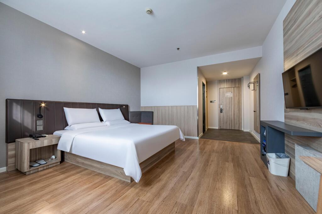 Шанхай: Hanting Hotel Shanghai Hongqiao Hub Railway Station