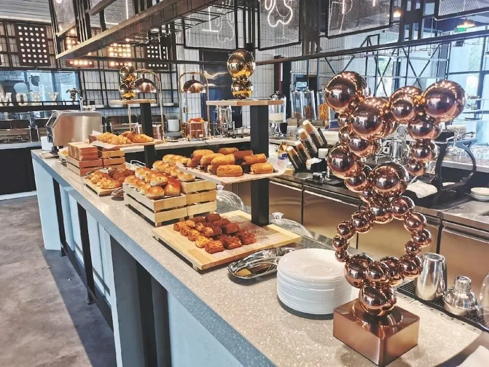 Шанхай: Moxy Shanghai Hongqiao NECC