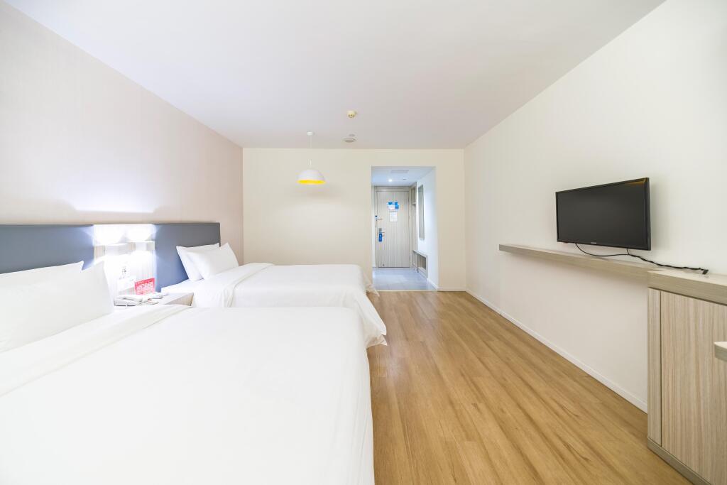 Шанхай: Hanting Hotel Shanghai Phoenix Town Changxing Island