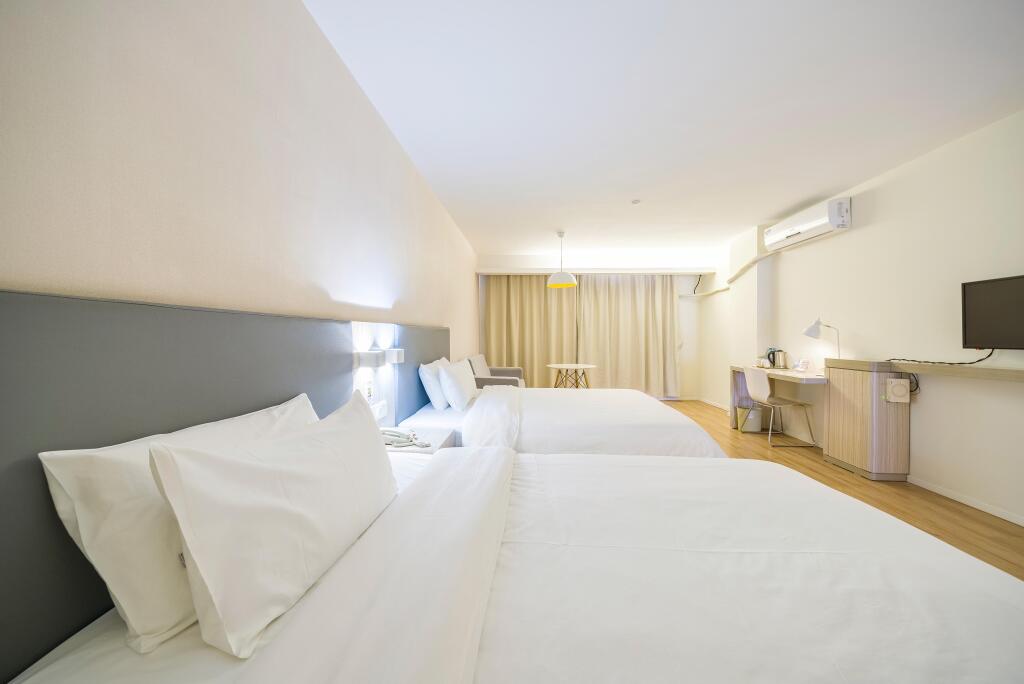 Шанхай: Hanting Hotel Shanghai Phoenix Town Changxing Island