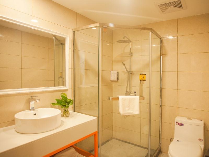 Шанхай: Shell Hotel Shanghai Baoshan District Shuichan Road Huayuan City