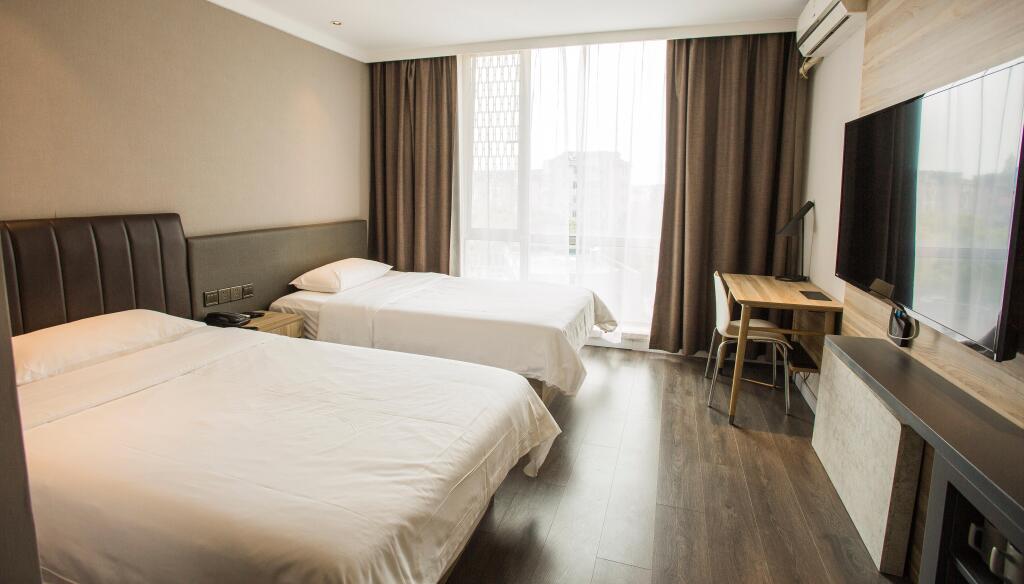 Шанхай: Hanting Hotel (Shanghai Qingpu Dongfang Shangsha H