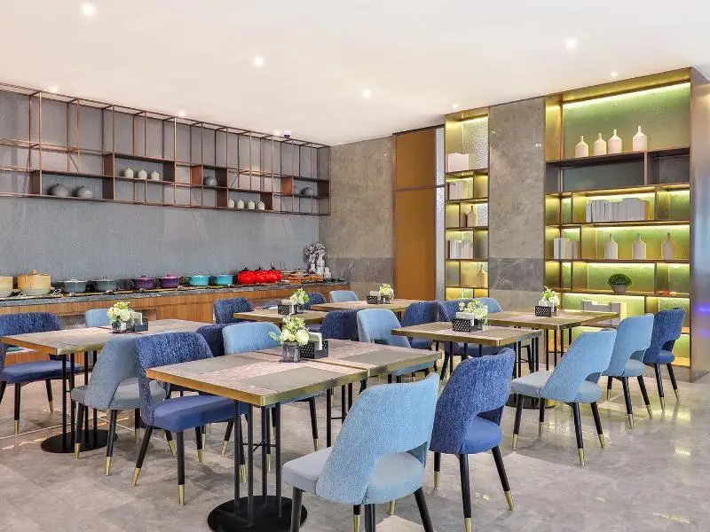 Шанхай: Отель Crystal Orange Hotel Dahua Hutai Road