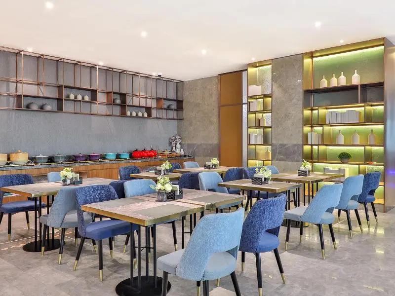 Шанхай: Отель Crystal Orange Hotel Dahua Hutai Road