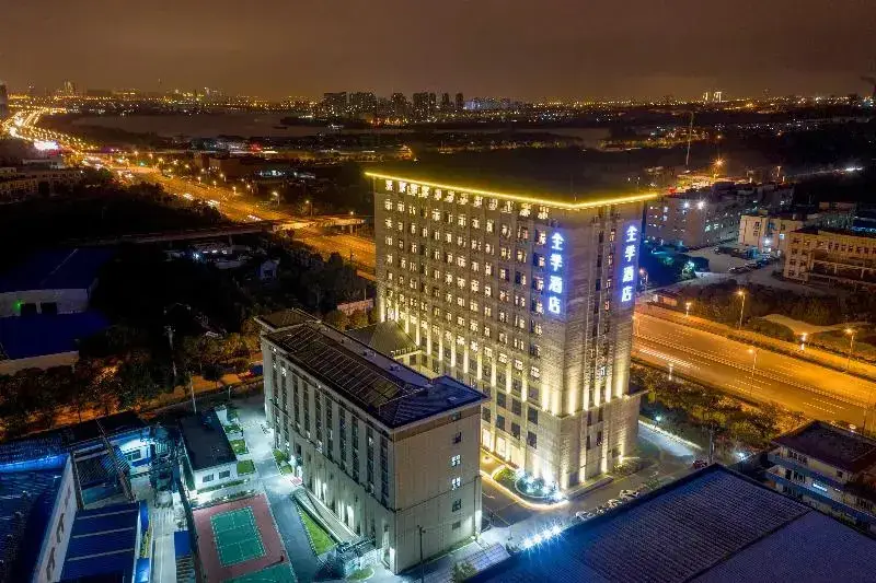 Ji Hotel Ancient Town of Luzhi Suzhou — фото 1
