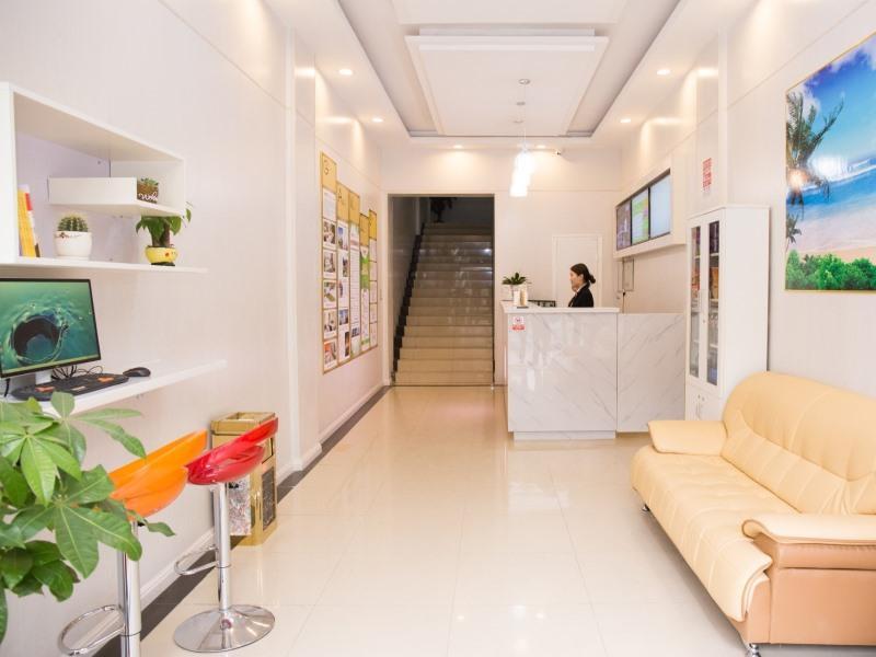 Шанхай: Shell Hotel Shanghai Hongqiao Airport National Exhibition Centre Jizhai Road Branch