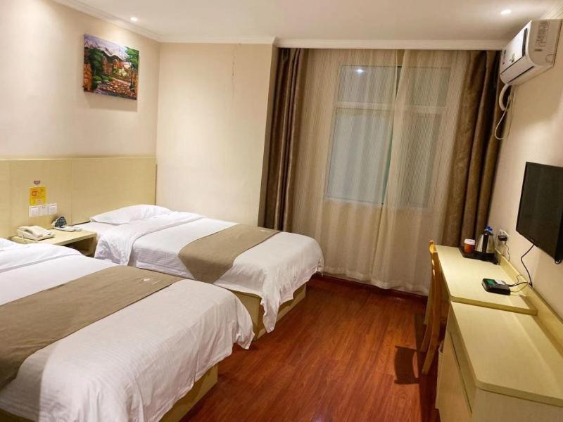 Шанхай: GreenTree Inn Shanghai Songjiang District Sijing Town Sijing Metro Station Express Hotel