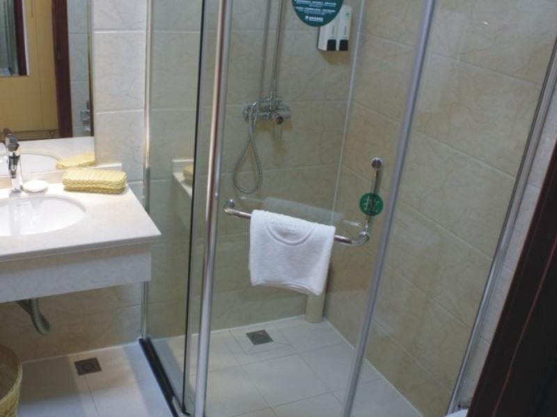 Шанхай: GreenTree Inn Shanghai Songjiang District Sijing Town Sijing Metro Station Express Hotel