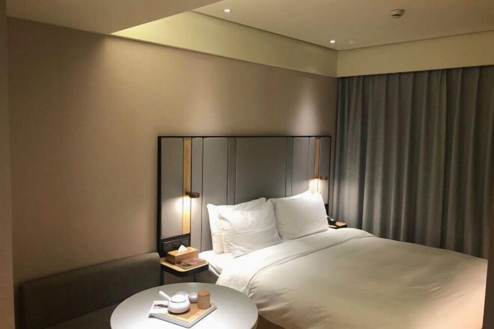 Шанхай: JI Hotel Shanghai Tongji University