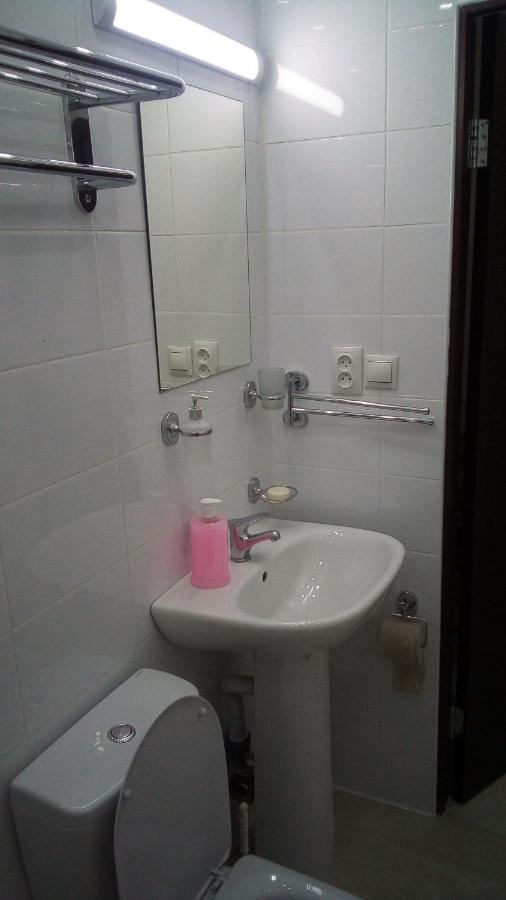 Новороссийск: Apartments on Krasnoarmeiskaya 30