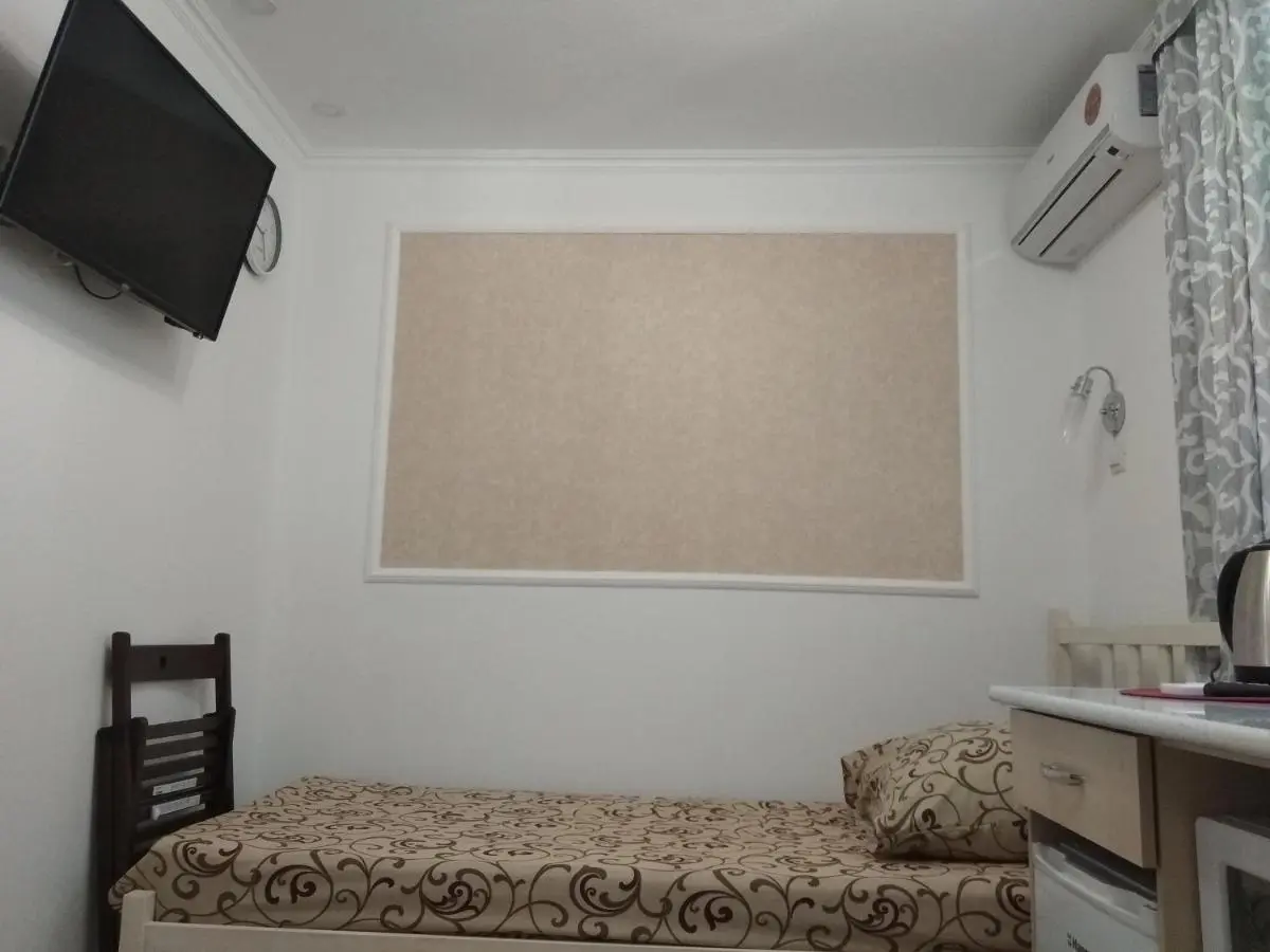 Новороссийск: Apartments on Krasnoarmeiskaya 30