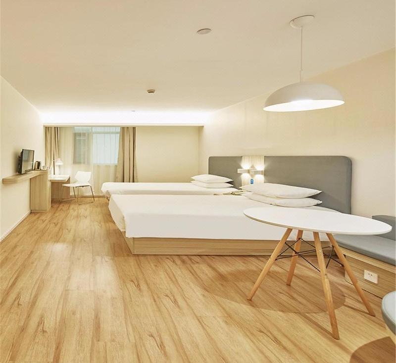 Уси: Отель Hanting Hotel (Wuxi Center 66)