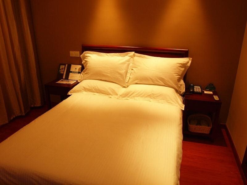 Шанхай: GreenTree Inn Shanghai Jiading Huancheng Road Express Hotel