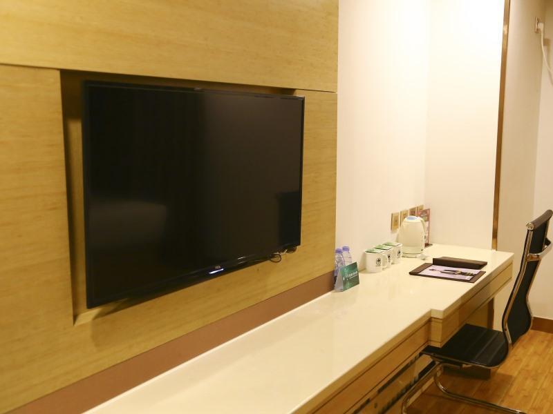 Вэйхай: Greentree INN High Tech Zone Shandong University B