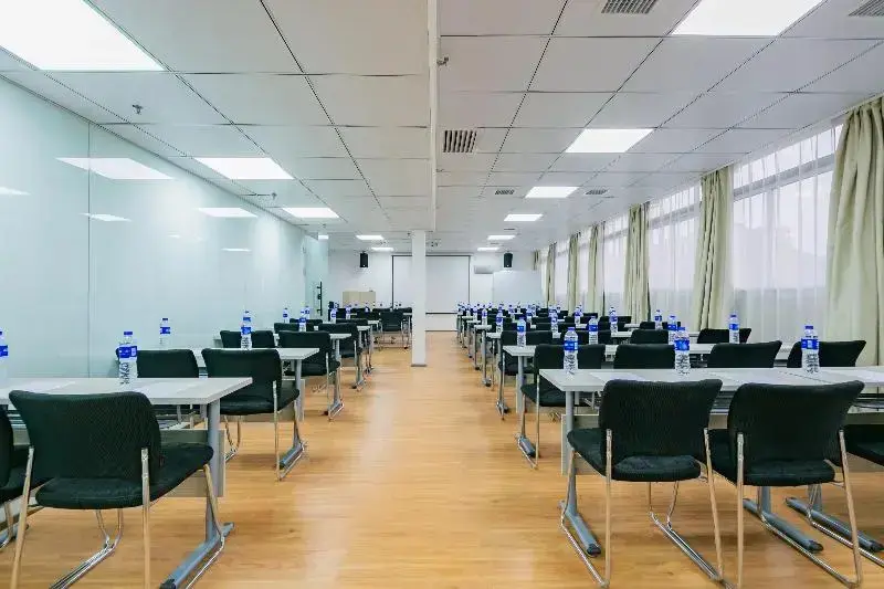 Сиань: Hanting Hotel Xi'an Changle Park Metro Station Bra