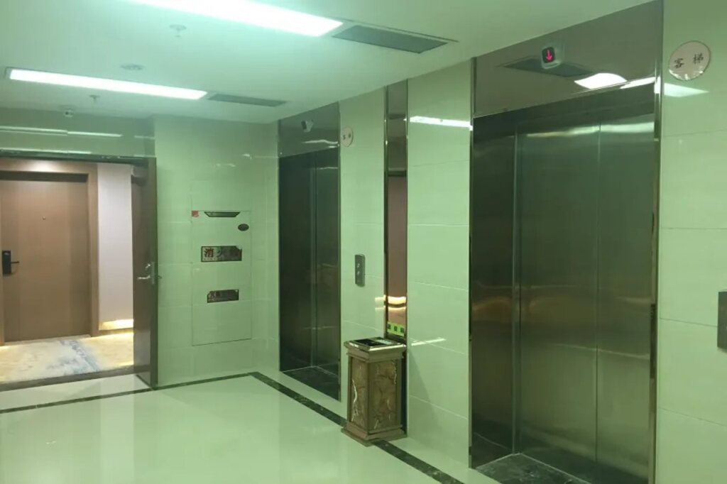 Уси: VX Wuxi Xinwu District Administrative Center Wanda