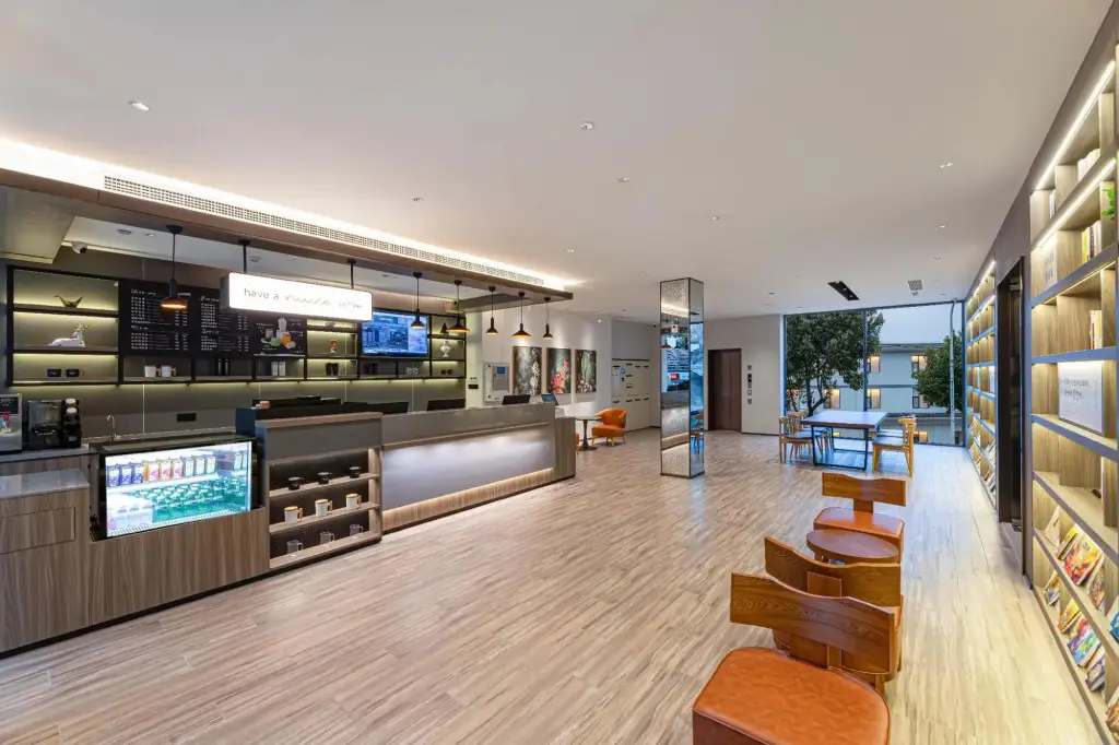 Hanting Hotel (Yixing Zhangzhu Town) — фото 1