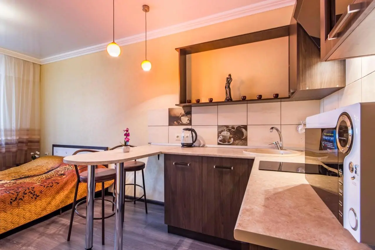 Краснодар: Apartment on Selezneva 4/13