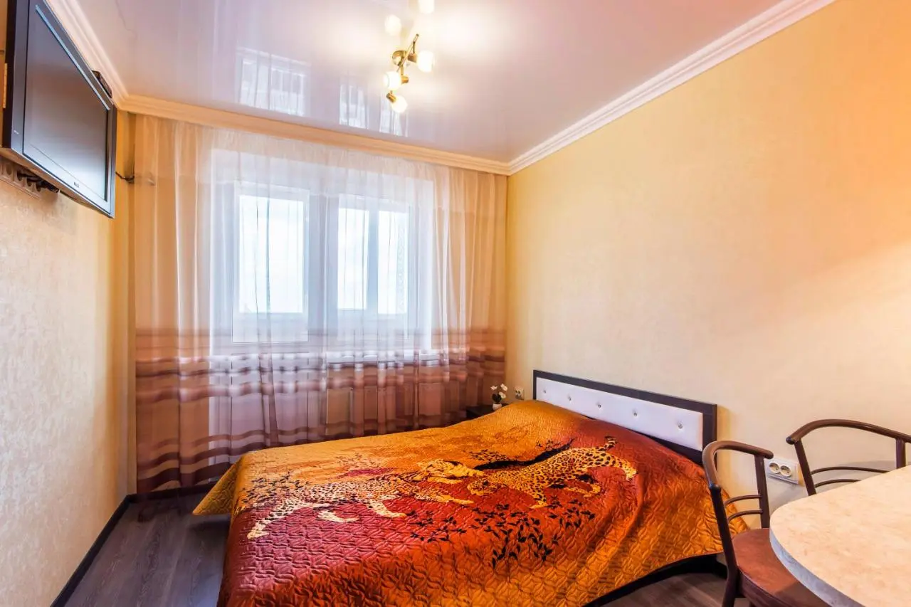Краснодар: Apartment on Selezneva 4/13