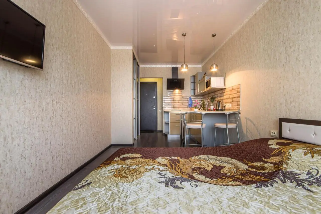 Краснодар: Apartment on Selezneva 4/13