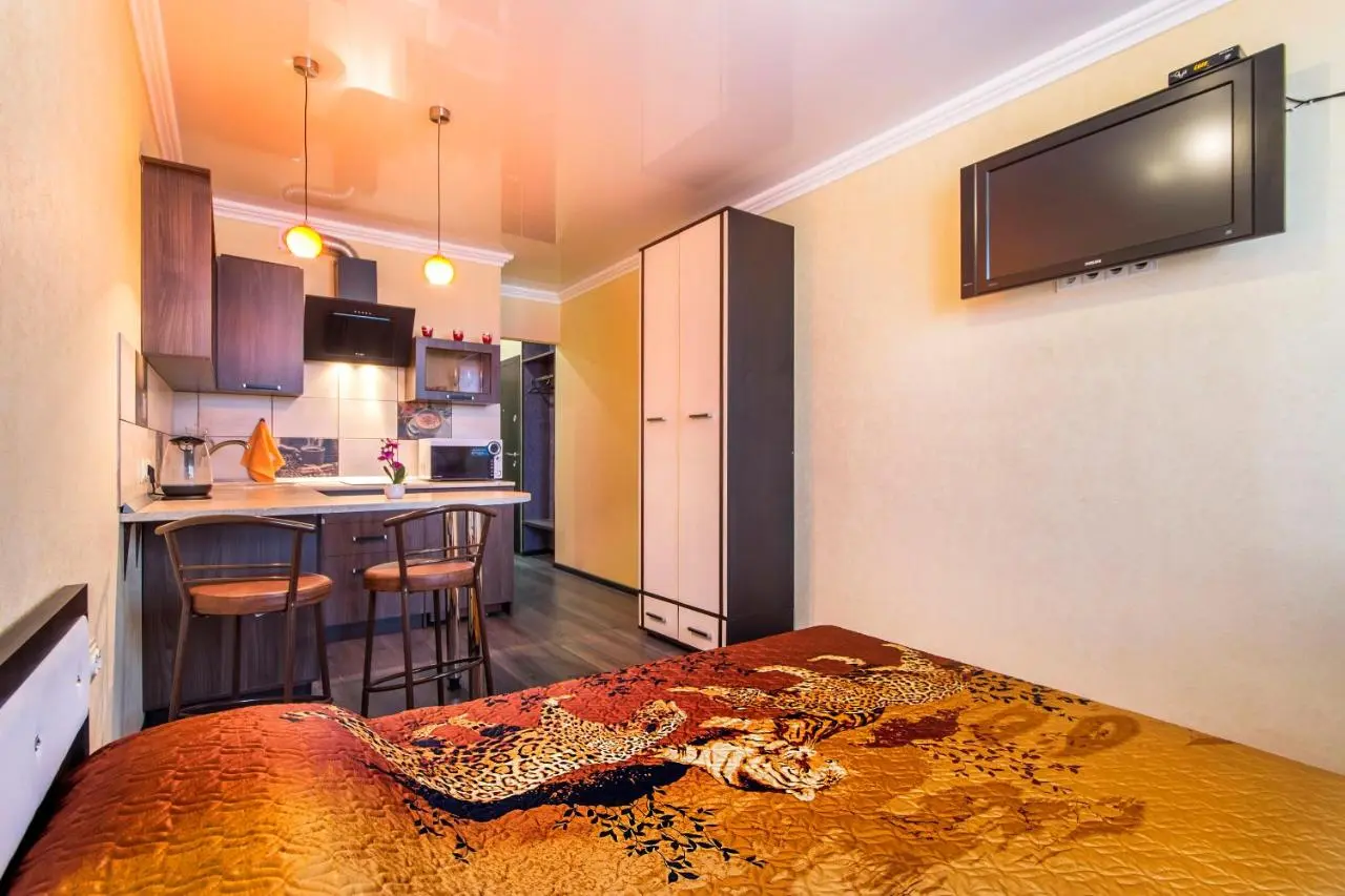 Краснодар: Apartment on Selezneva 4/13